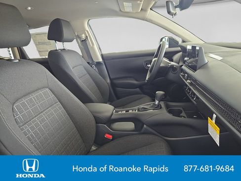 New 2026 Honda HR-V LX image 17