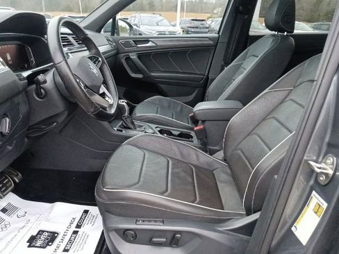 Used 2023 Volkswagen Tiguan SEL R-Line AWD/4WD image 16