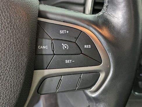 Certified 2018 Jeep Grand Cherokee Limited image 21