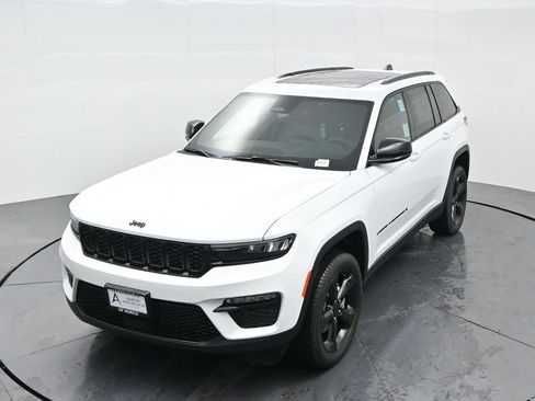 New 2025 Jeep Grand Cherokee Limited w/ Black Appearance Package image 58