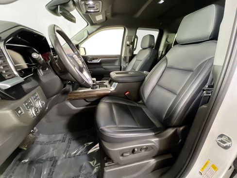 Used 2022 GMC Sierra 1500 Elevation w/ Preferred Package image 21