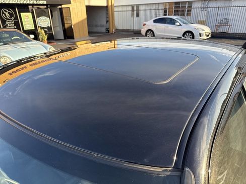 Used 2010 Chrysler 300 Touring image 11