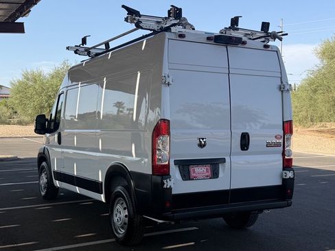 Used 2021 RAM ProMaster 1500 w/ Convenience Group FWD image 3