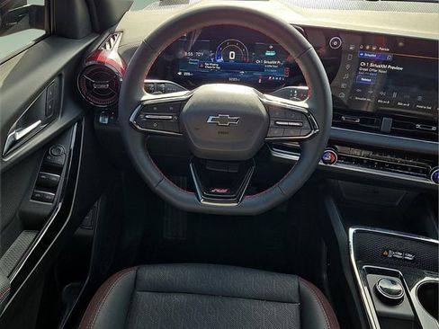 Used 2026 Chevrolet Equinox RS image 18