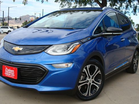 Used 2020 Chevrolet Bolt Premier w/ Infotainment Package image 1