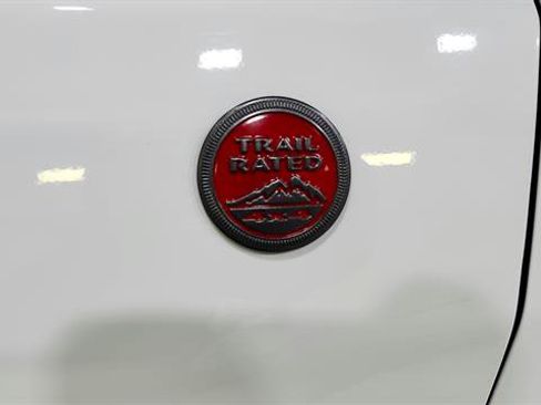 Used 2025 Jeep Compass Trailhawk AWD/4WD image 35