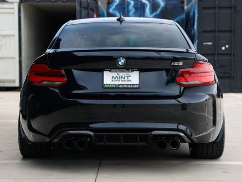 Used 2018 BMW M2 RWD image 11