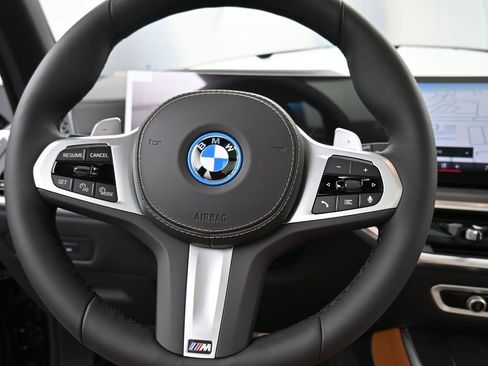 New 2026 BMW X5 xDrive50e w/ M Sport Package image 12