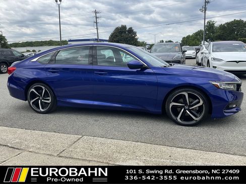 Used 2020 Honda Accord Sport image 30