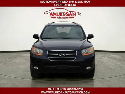 Used 2009 Hyundai Santa Fe Limited FWD image 2