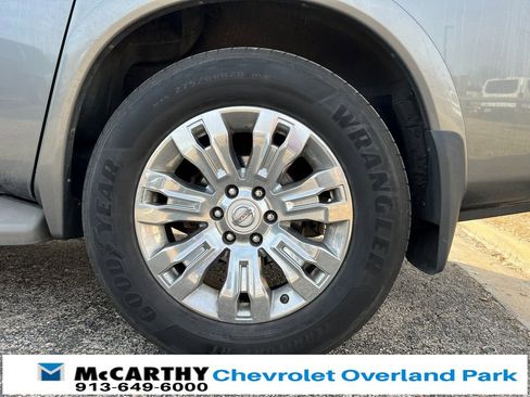 Used 2015 Nissan Armada Platinum w/ 2nd Row Captain Seat Package image 9