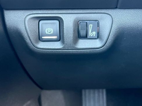 Used 2017 GMC Acadia SLT AWD/4WD image 34