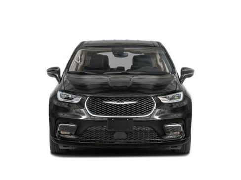 Used 2024 Chrysler Pacifica Limited FWD image 7