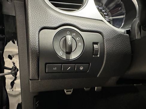 Used 2013 Ford Mustang Shelby GT500 image 32