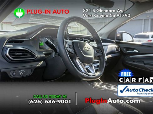 Used 2022 Chevrolet Bolt EUV Premier w/ Sun & Sound Package image 6