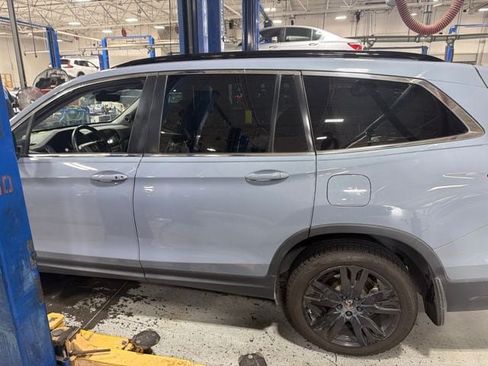 Used 2022 Honda Pilot Special Edition image 2