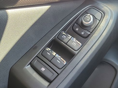 Used 2024 Subaru Crosstrek 2.5i Limited w/ Crosstrek Mirror Package image 25