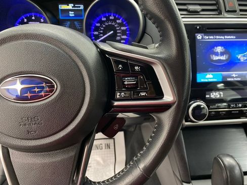 Used 2018 Subaru Outback 2.5i Touring w/ Popular Package #3 AWD/4WD image 18