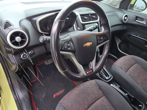 Certified 2017 Chevrolet Sonic LT w/ Convenience Package image 10