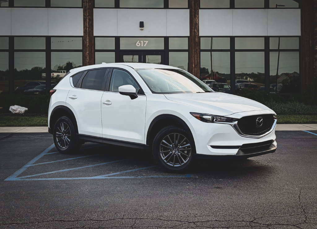 Used 2020 MAZDA CX-5 Touring FWD image 1