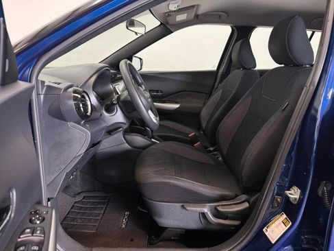 Used 2018 Nissan Kicks SV FWD image 10
