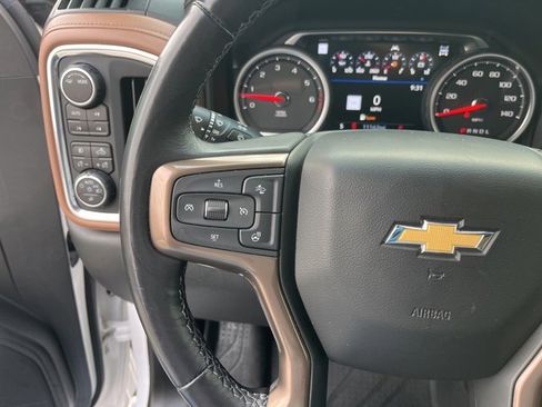 Used 2022 Chevrolet Silverado 1500 High Country image 22