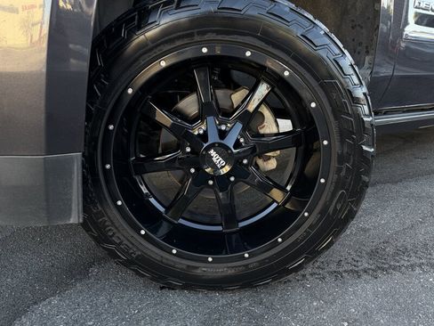 Used 2018 GMC Yukon XL Denali w/ Denali Ultimate Package image 5