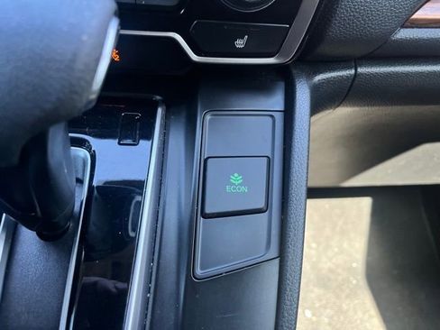 Used 2018 Honda CR-V EX image 11