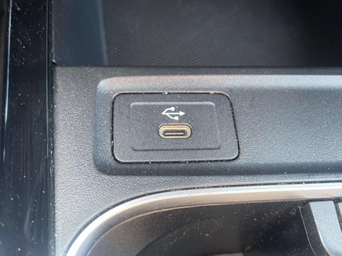 Used 2025 Mercedes-Benz GLA 250 image 18