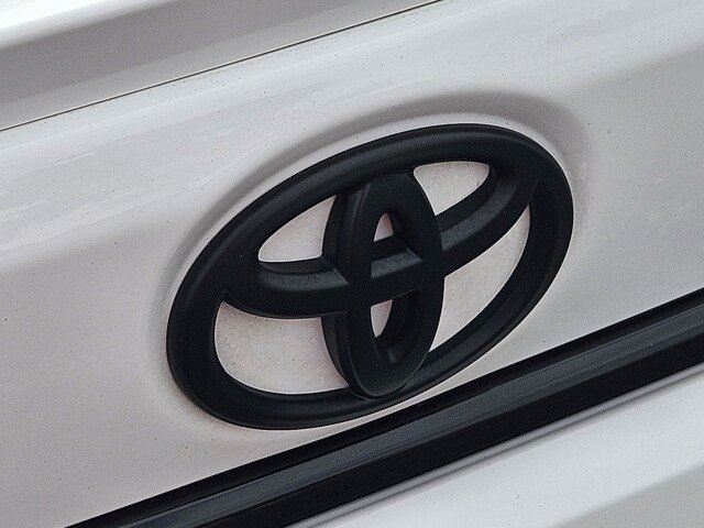 Certified 2024 Toyota Corolla SE FWD image 31