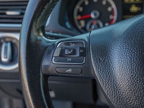 Used 2015 Volkswagen Passat 1.8T S image 24