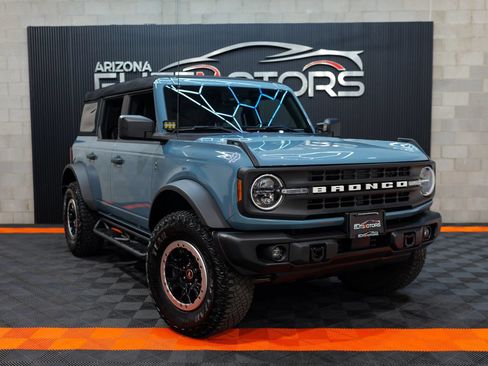 Used 2023 Ford Bronco Black Diamond w/ Sasquatch Package AWD/4WD image 2