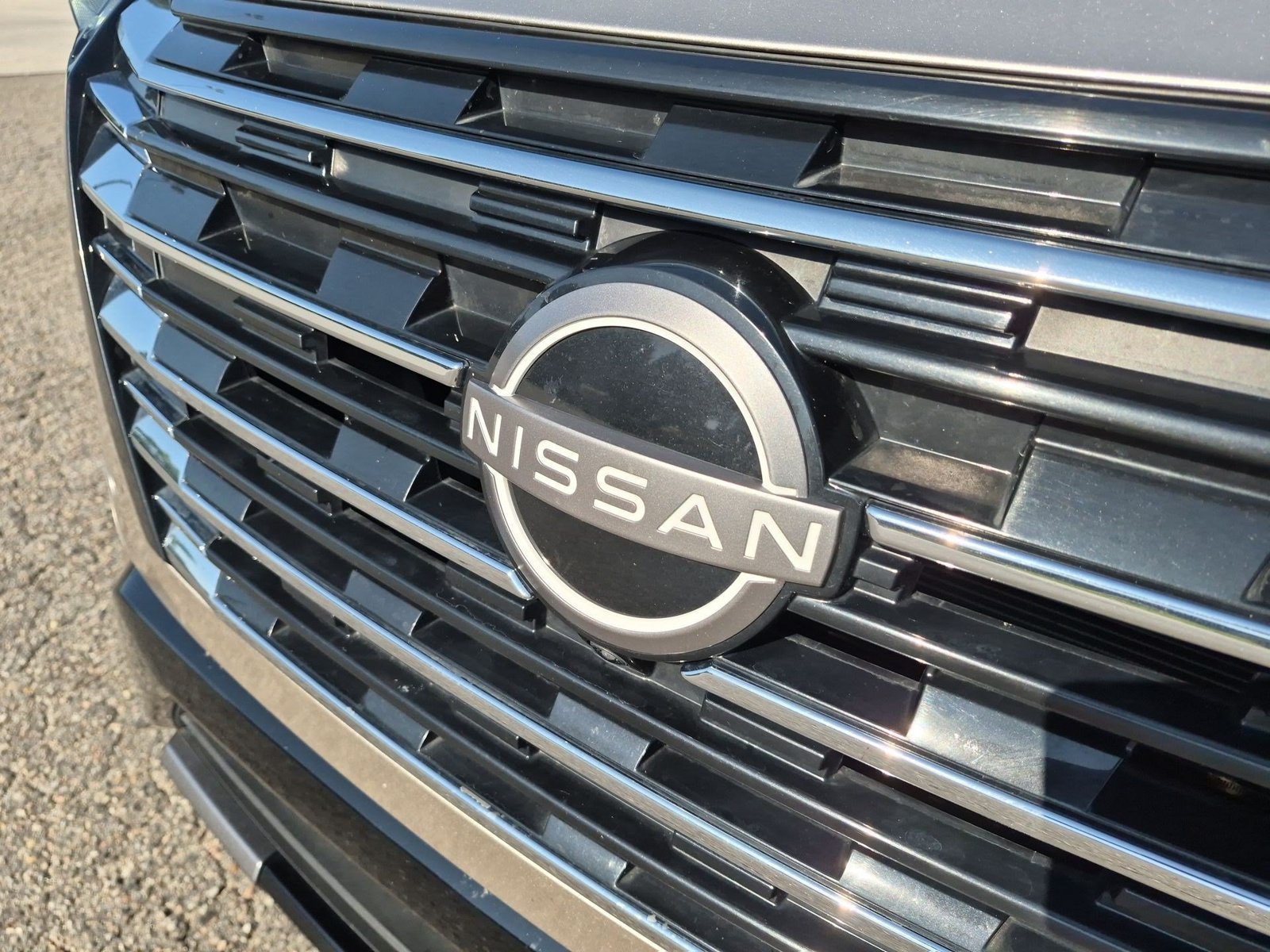 Used 2025 Nissan Rogue Platinum FWD image 33