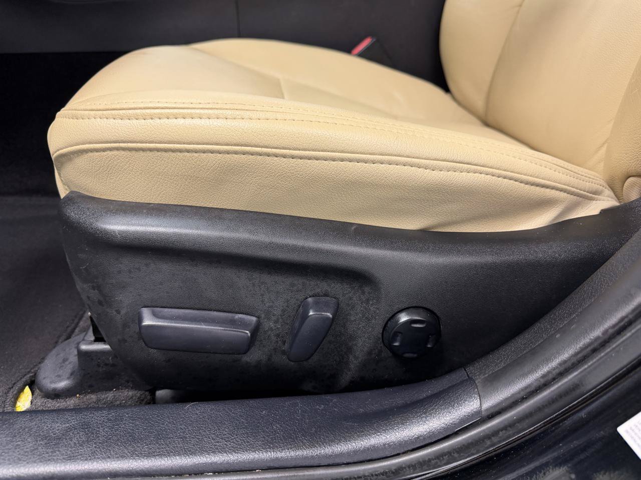 Used 2015 Toyota Avalon XLE Premium FWD image 7