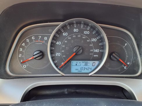 Used 2015 Toyota RAV4 LE FWD image 13