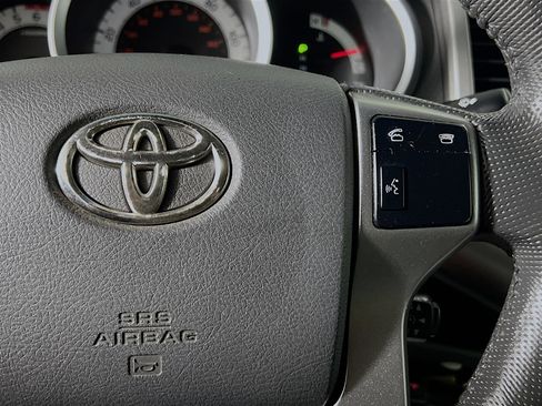 Used 2012 Toyota Tacoma PreRunner image 19