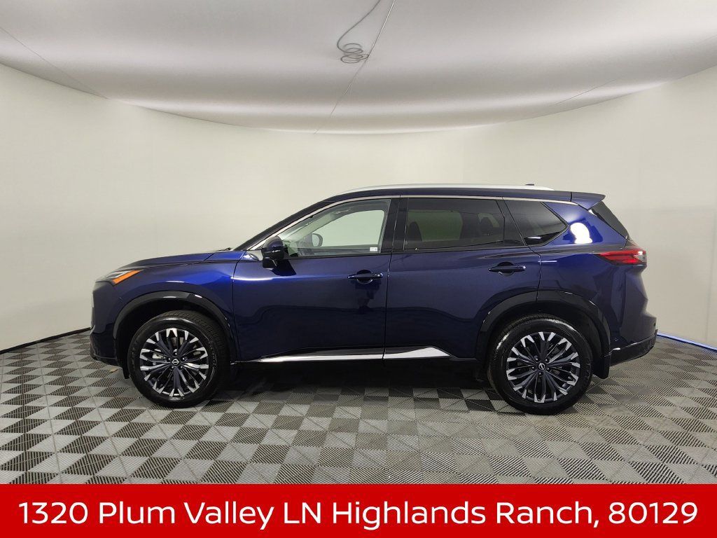 Certified 2025 Nissan Rogue Platinum w/ Tech Package AWD/4WD image 2