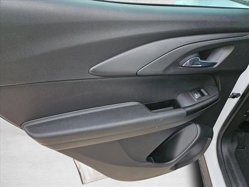 Used 2021 Chevrolet TrailBlazer LS image 12