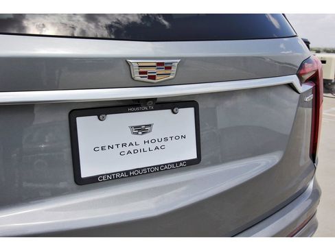 Used 2024 Cadillac XT6 Premium Luxury w/ Technology Package image 31