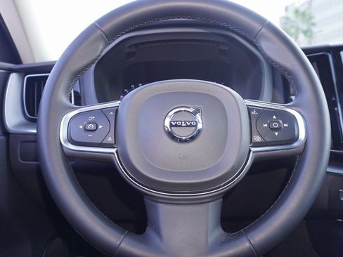 Used 2024 Volvo XC60 B5 Core image 22