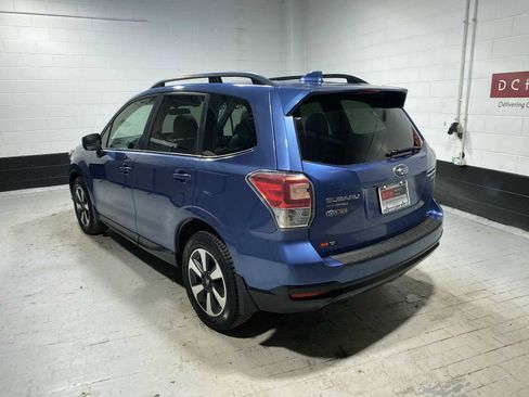 Used 2017 Subaru Forester 2.5i Premium image 4