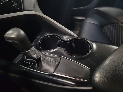 Used 2019 Toyota Camry SE image 26