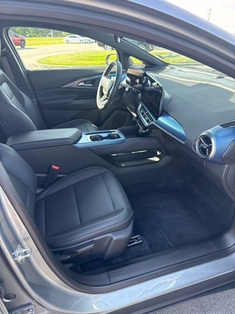 Used 2024 Chevrolet Equinox EV LT FWD image 19