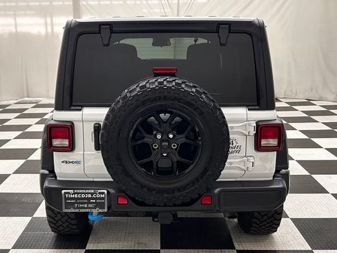 Used 2024 Jeep Wrangler Unlimited AWD/4WD image 6