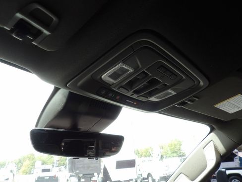 Used 2024 GMC Sierra 3500 Denali w/ Denali Reserve Package image 26