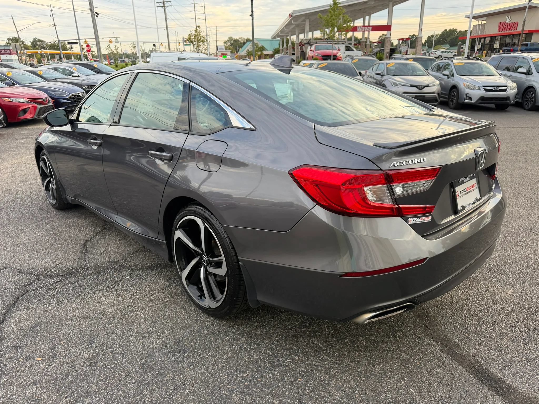 Used 2018 Honda Accord Sport image 3
