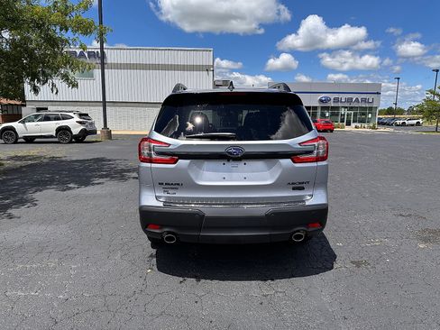 Used 2025 Subaru Ascent Onyx Edition AWD/4WD image 4