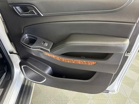 Used 2016 Chevrolet Suburban LTZ AWD/4WD image 34