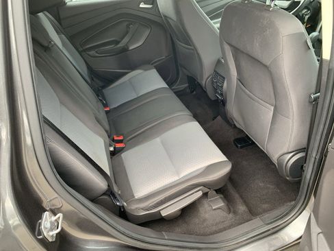 Used 2017 Ford Escape SE w/ Equipment Group 201A AWD/4WD image 13