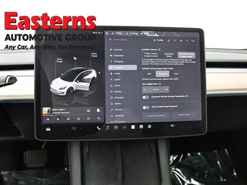 Used 2023 Tesla Model 3 Standard Range image 12